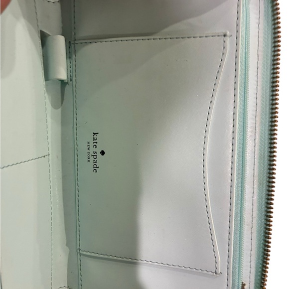 Kate Spade New York "Out of Office" wallet, - Picture 6 of 12